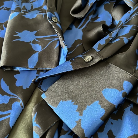 EQUIPMENT Cherylene Floral Wrap Dress - Picture 6 of 8